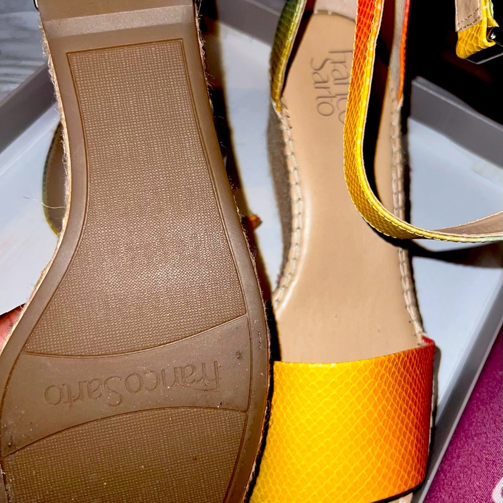 Wedge sandals
